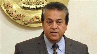 الحكومة: توقيع عقوبات جنائية في حالة تزوير شهادات فيروس كورونا