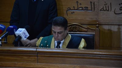 قاضي محاكمة محمود عزت: 