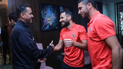 معلول ينضم للأهلي في قطر