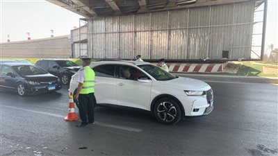 مدير المرور يتفقد الخدمات الأمنية بالطرق السريعة والصحراوية