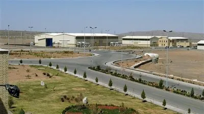 إيران تجري تدريبات للدفاعات الجوية قرب مفاعل بوشهر النووي 