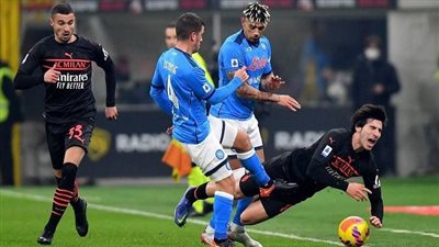 نابولي يفوز على ميلان في ملعبه ويتقدم لوصافة الدوري الإيطالي