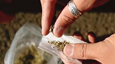 بحوزتهما 36 فرشا.. تفاصيل سقوط عاطلين لاتجارهما في مخدر الحشيش بمنشأة القناطر