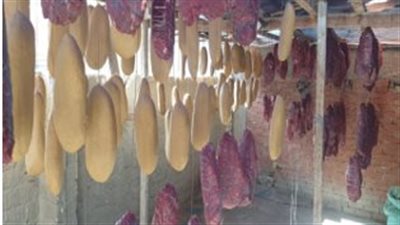 ضبط مالك مصنع يستخدم لحوم فاسدة لتصنيعها بالإسكندرية