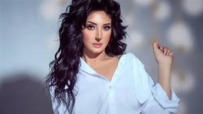 دينا حسين تفجر مفاجأة في أول ظهور اعلامي لها بعد اتهامها بإسائه فنانين مصر (فيديو)