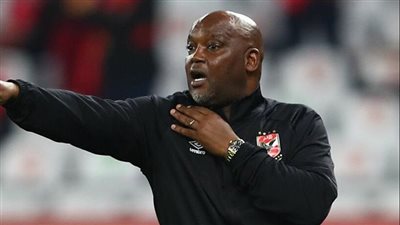 موسيماني يستقر على تشكيل الأهلي لمواجهة الرجاء المغربي في السوبر الإفريقي