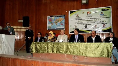 جامعة المنيا تستكمل عقد ندواتها لحث طلابها للقضاء على الأمية