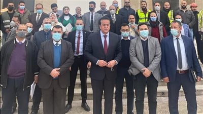 خالد عبد الغفار يتفقد مقر وزارة الصحة الجديد بالحي الحكومي بالعاصمة الإدارية الجديدة