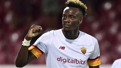 أبراهام يزف خبرا سارا في روما