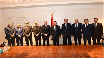 إينى الإيطالية تضخ مليار دولار استثمارات فى مجال البحث والإنتاج للبترول والغاز فى مصر