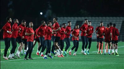 الرجاء يراقب مفاوضات العين الإماراتي لضم نجم الأهلي 