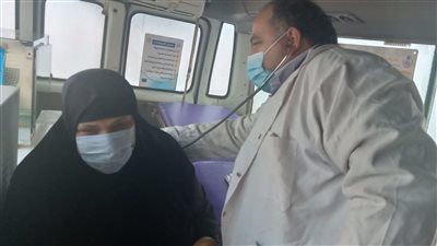 الكشف على 906 مرضى في قرية قرية 