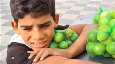  مصور طفل الليمون يكشف مفاجأة بشأن حالة الصبي بعد وعده بـ 