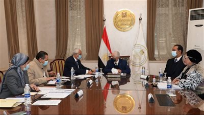 وزير التعليم يتابع تنفيذ مشروعات الوزارة ضمن مبادرة 