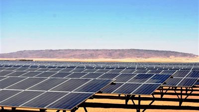 العصر الذهبي للصعيد.. مجمع بنبان للطاقة الشمسية يعيد المجد لأسوان فى عهد السيسى 