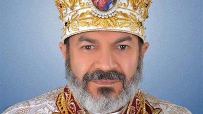 مطران سوهاج يتفقد فندق شيري في الغردقة 