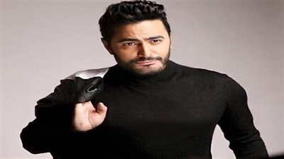 تامر حسني يٌشيد بدور الصحافة في حياة الفنان