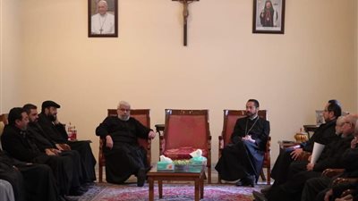 الأنبا باخوم يجتمع بكهنة الإيبارشية البطريركية بالإسكندرية