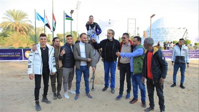 الجواد جوهر سعفان يفوز بكأس رئيس دولة الامارات للخيول العربية