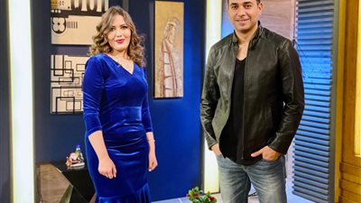 الخميس.. نور محمود ضيف 