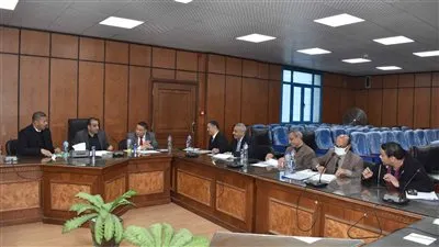 محافظ المنيا يكلف السكرتير العام بتشكيل لجنة لحصر مخالفات البناء