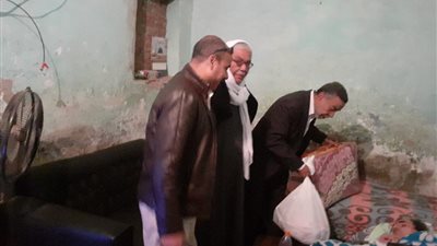 وزيرة التضامن توجه بإنقاذ 3 أسر بمحافظتي القاهرة والإسكندرية في 48 ساعة (صور)