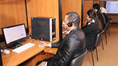 استمرار عمل الخط الساخن لعلاج مرضى الإدمان خلال احتفالات رأس السنة