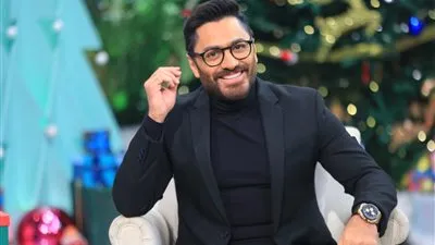 تامر حسني يكشف مفاجأة لأول مرة عن تقليد صوت بهاء سلطان وسوسن بدر