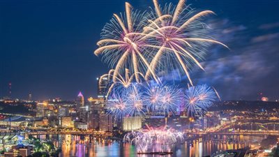 كيف استقبلت دول العالم العام الجديد 2022؟