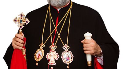 بطريرك أنطاكية يغادر القاهرة بعد انتهاء زيارته 