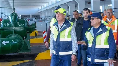 محافظ الإسكندرية يفتتح تطوير محطة المنشية (1) 