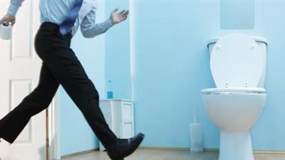 استشاري يكشف عن أسباب كثرة التبول (فيديو)