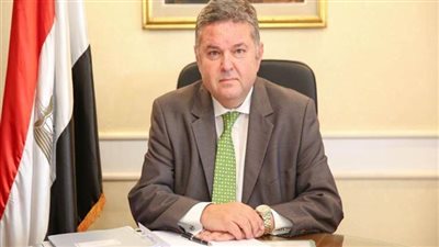 وزير قطاع الأعمال: 