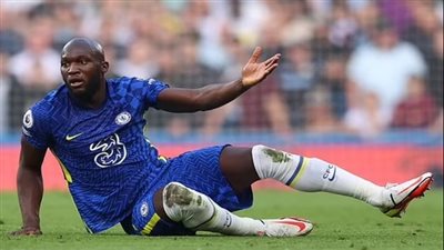 مدرب تشيلسي يدافع عن لوكاكو