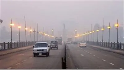 إعادة فتح طريق أسيوط الغربي بعد غلقه بسبب الشبورة 