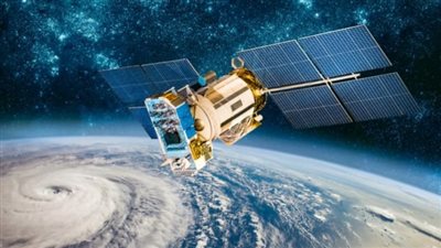 أكاديمية البحث العلمي تكشف الهدف من تسليم 3 أقمار تعليمية للجامعات (فيديو)