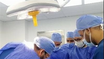 الرعاية الصحية: نجاح 16 عملية مناظير عظام بمستشفى الكرنك في يوم واحد