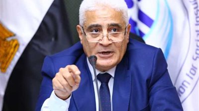 ماذا يفعل الموظف حال تعنت صاحب العمل في التأمين عليه؟ (فيديو)