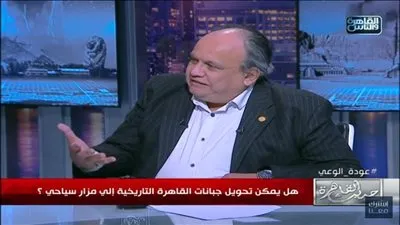 خبير يحذر: مشروع تطوير الطرق سيطيح بجبانات تاريخية كثيرة (فيديو)