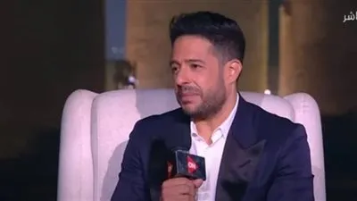 حماقي يطالب من جمهوره الدعاء للراحلة مها أبو عوف 