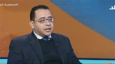 بعد حديث الرئيس السيسي.. نصيحة من أستاذ النساء والتوليد للمتزوجين حديثًا(فيديو)