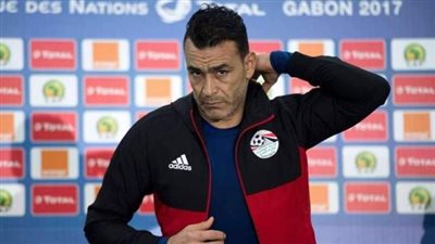 مصدر بالمنتخب يفجر مفاجأة عن غياب الحضري أمام كوت ديفوار