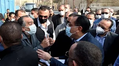 توجيهات عاجلة من رئيس الوزراء بخصوص التعويضات بعد إزالات شارع المعز (صور) 