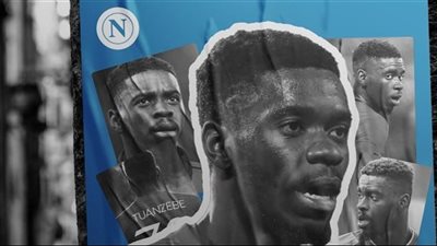 مدافع مانشستر يونايتد ينتقل إلى نابولي