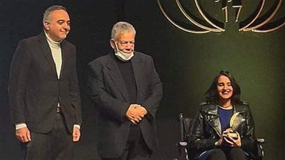 دينا حمزة تحصل على جائزة ساويرس لأفضل سيناريو للسينما