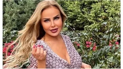 بإطلالة جريئة.. رولا سعد تغازل جمهورها ومحبيها