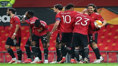 بعد تجاهل الإدارة.. نجم مانشستر يونايتد يقرر الرحيل