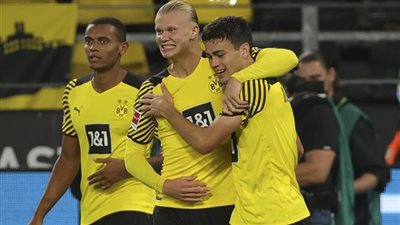 موعد مباراة دورتموند ضد بوروسيا مونشنجلادباخ اليوم الأحد في الدوري الألماني