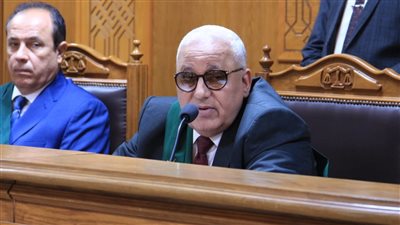 تأجيل محاكمة بديع والبلتاجي وعزت بـ 