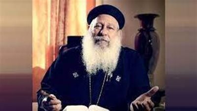 السوشيال ميديا تتحول لسرادق عزاء لرحيل القس مكارى يونان